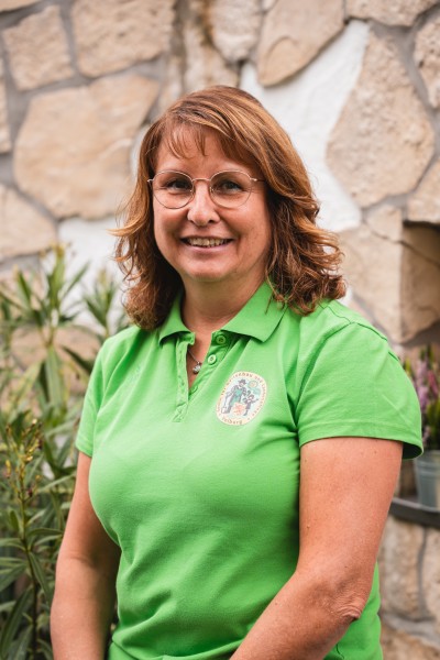 Annemarie Zach